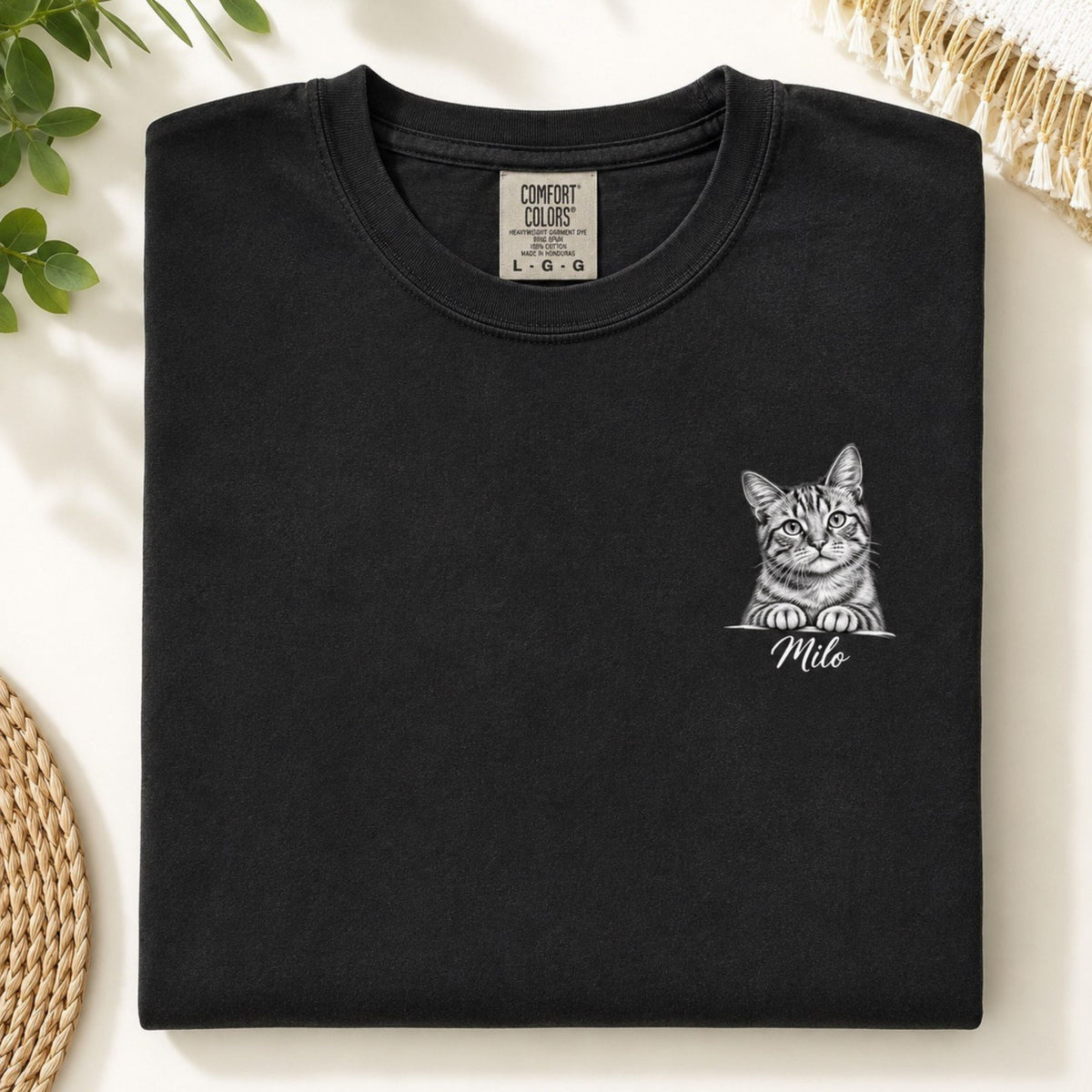 Custom Cat Shirt with Name – Personalized Sketch Portrait.